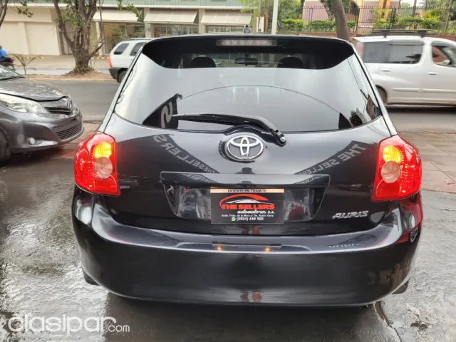 Toyota Auris 2009 - foto 8