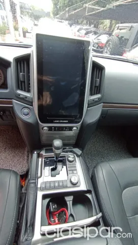 Toyota Land Cruiser 2018 — foto 7
