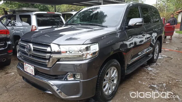 Toyota Land Cruiser 2018 — foto 2