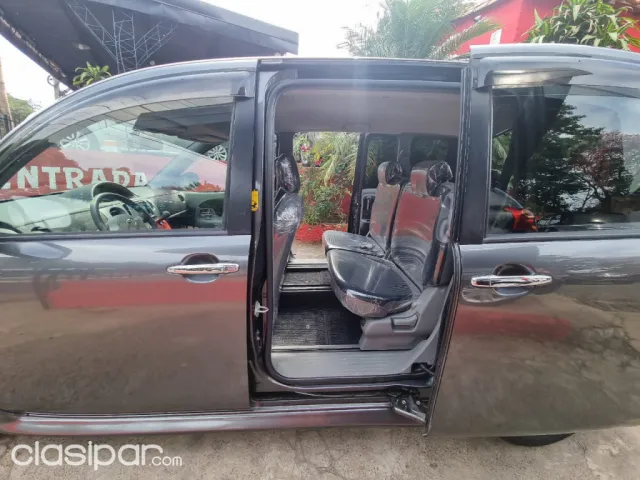 Toyota Sienta 2006 — foto 4