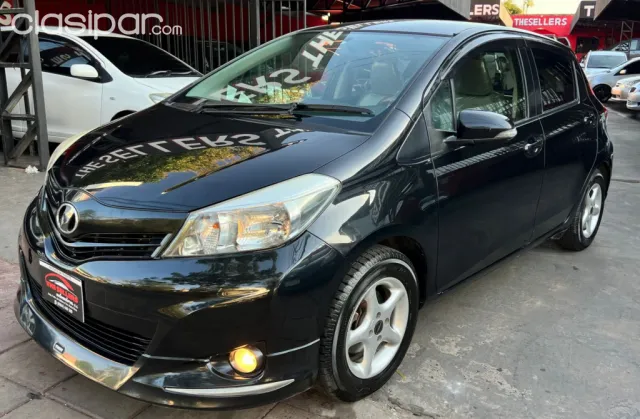 Toyota Vitz 2011 — foto 3