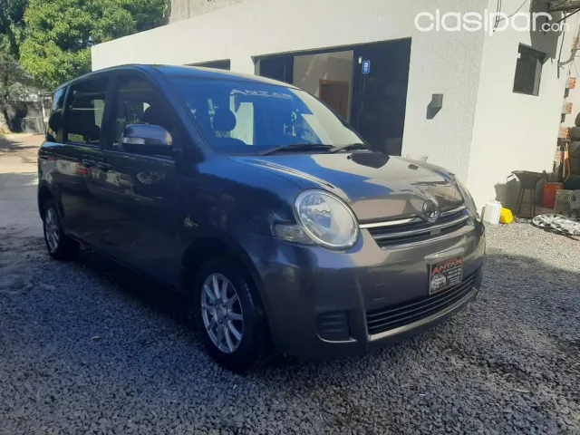 Toyota Sienta 2009 — foto 2