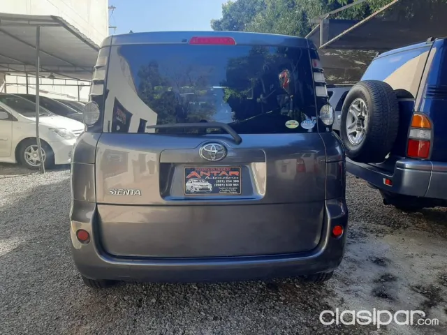 Toyota Sienta 2009 — foto 6