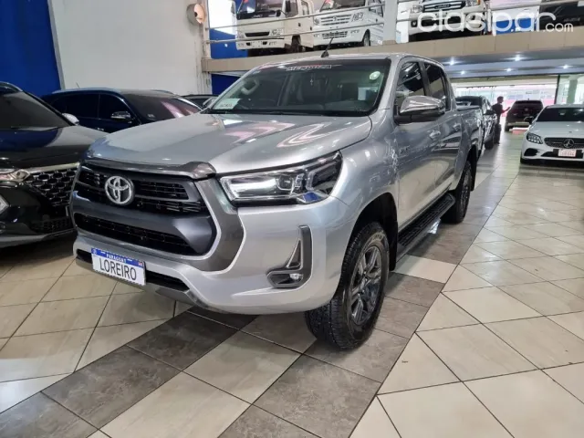 Toyota Hilux 2022 — foto 2