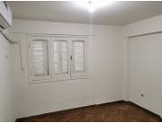 Alquilo Departamento zona ips central sobre avenida Sacramento