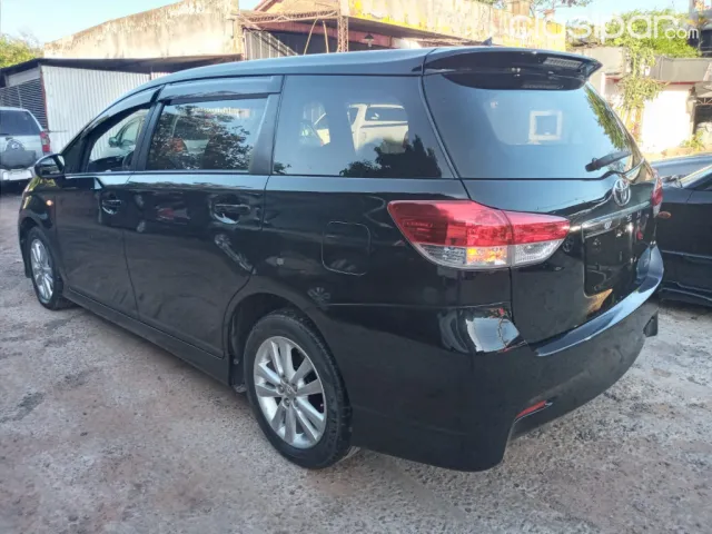 Toyota Wish 2012 — foto 5