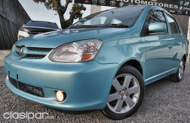 Toyota Platz 2002 - foto 2