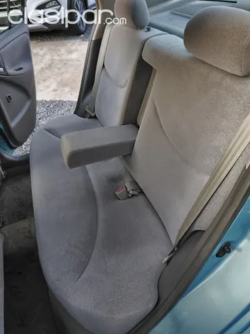 Toyota Platz 2002 — foto 3