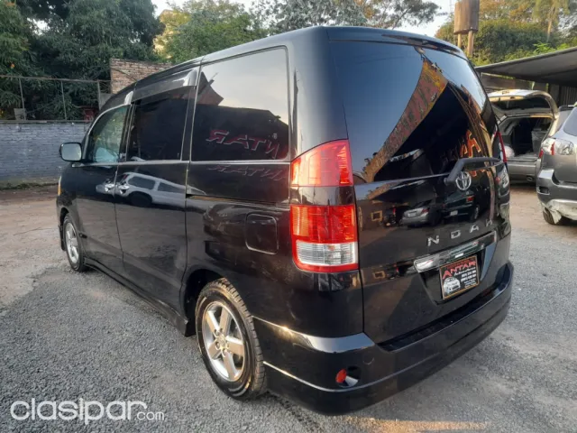 Toyota Noah 2006 — foto 5