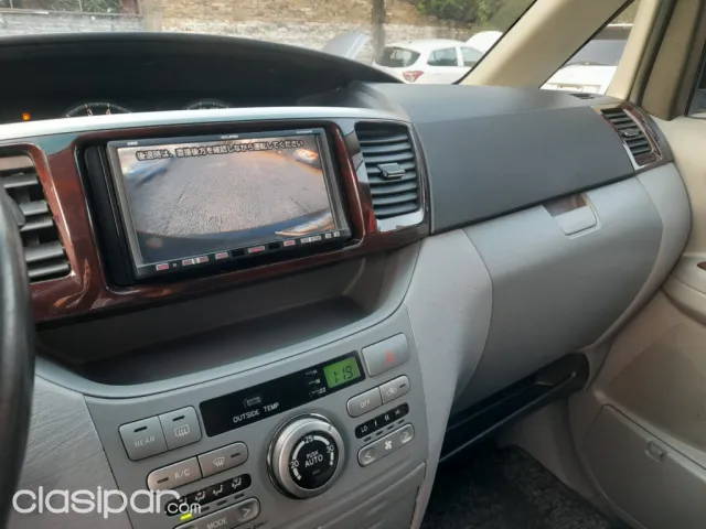 Toyota Noah 2006 - foto 8