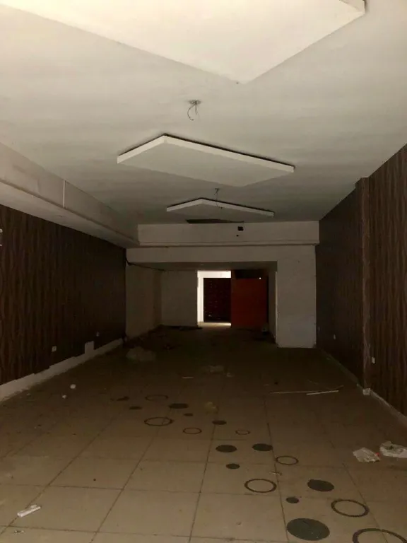 ALQUILO SALON SOBRE ESTRELLA — foto 2