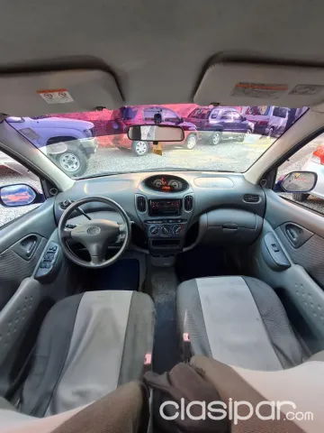 Toyota Funcargo 2001 — foto 3