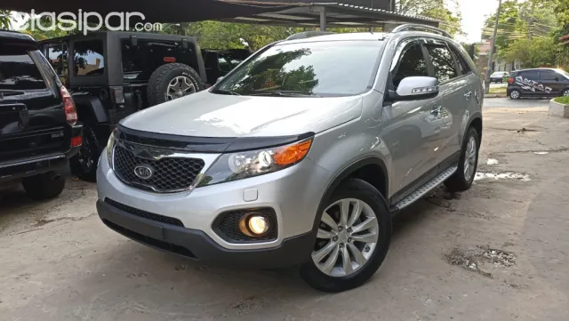 Kia Sorento 2011 — foto 4