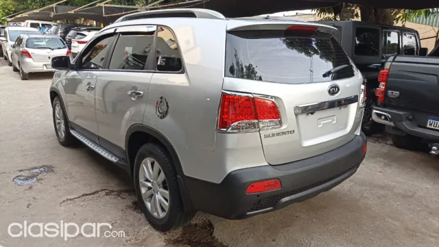 Kia Sorento 2011 — foto 5
