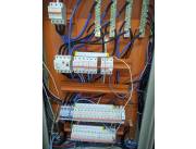 Electricista profesional en instalaciones y mantenimientos