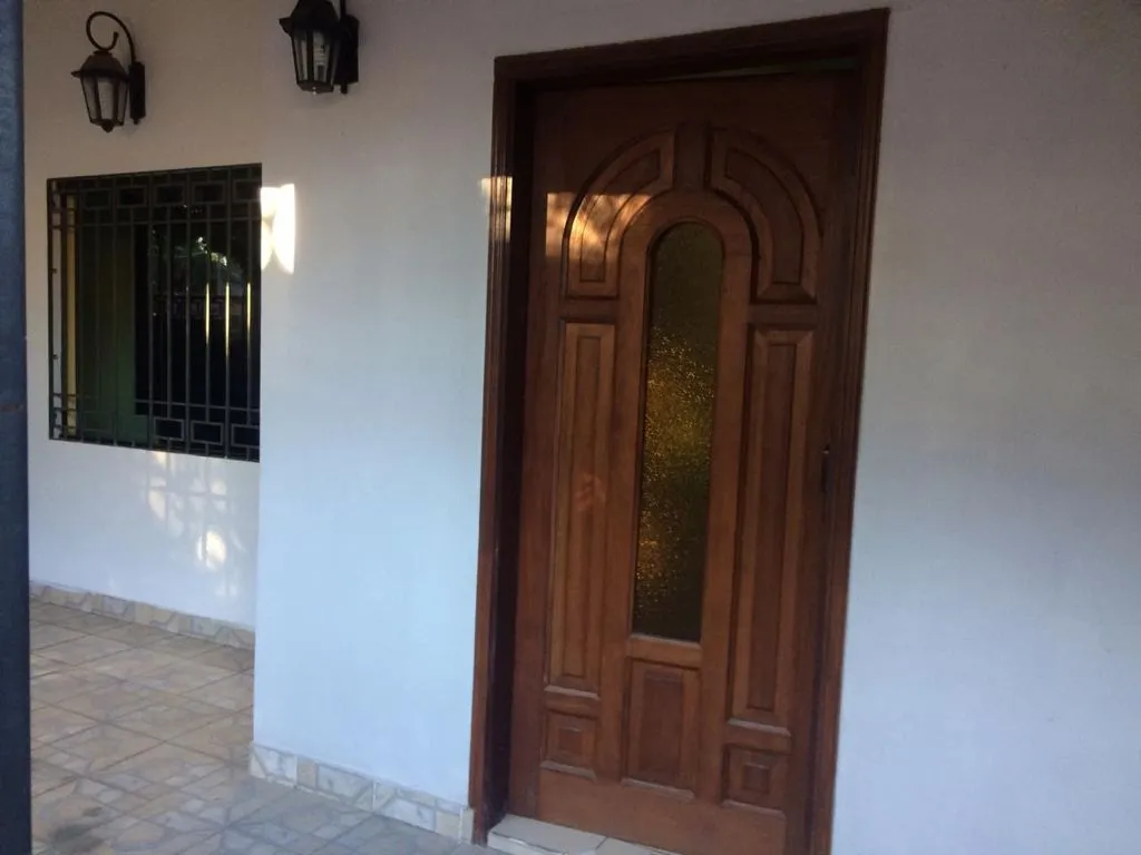 Hermosa Casa en Barrio Jara — foto 3