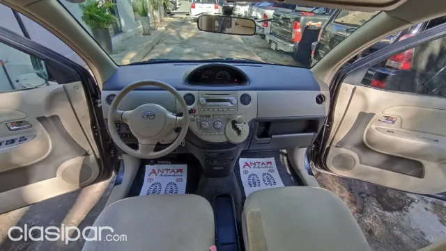 Toyota Sienta 2010 — foto 7