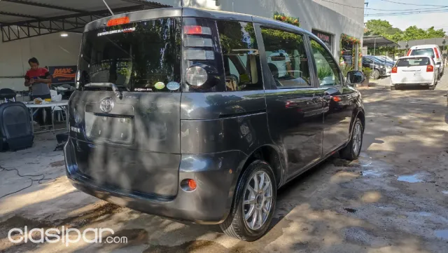 Toyota Sienta 2010 — foto 6