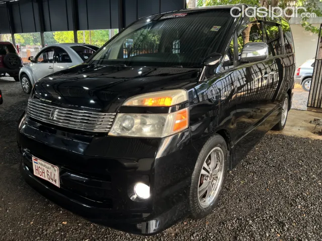 Toyota Voxy 2007 — foto 3