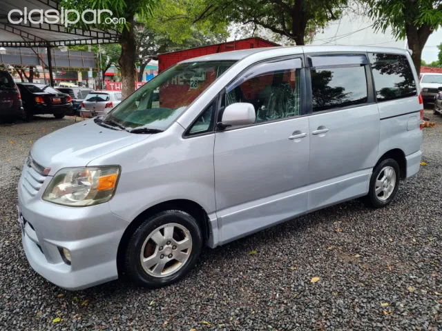 Toyota Noah 2002 — foto 6