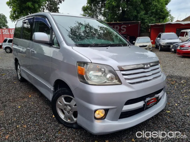 Toyota Noah 2002 — foto 7