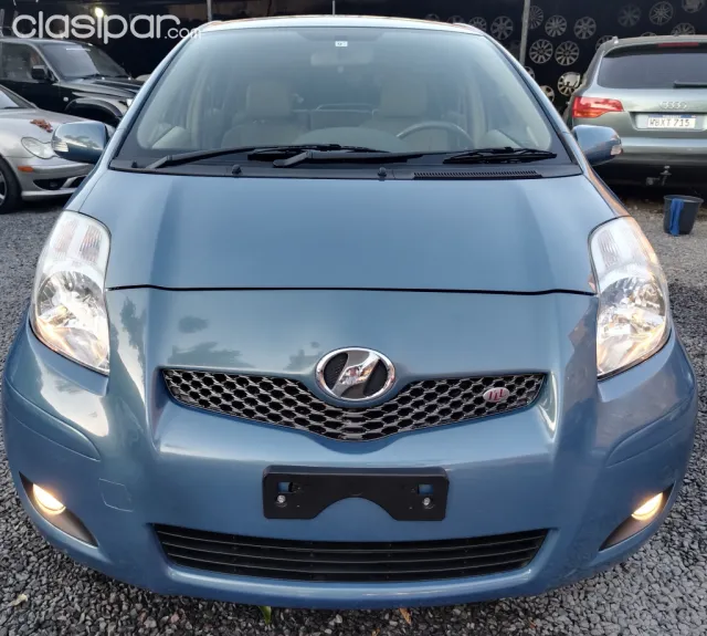 Toyota Vitz 2009 — foto 3