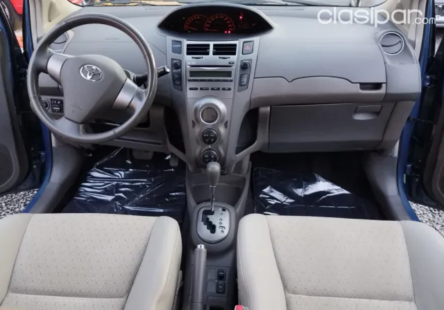 Toyota Vitz 2009 — foto 4