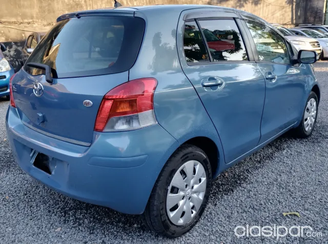 Toyota Vitz 2009 — foto 5