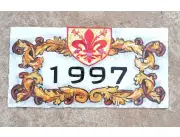 Hermosas placas, números de casas, carteles, escudos de armas. En Paraguay
