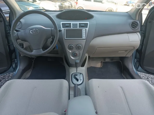 Toyota Belta 2010 — foto 7