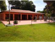 Vendo Casa Quinta, con Terreno de 30.000 m2 en Areguá-CLHO4816151