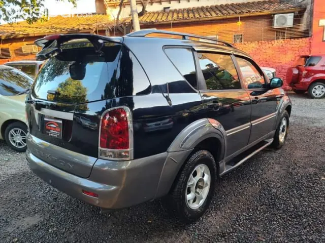 Ssangyong Rexton 2004 — foto 4