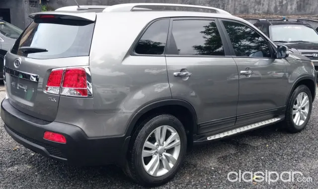 Kia Sorento 2011 — foto 4