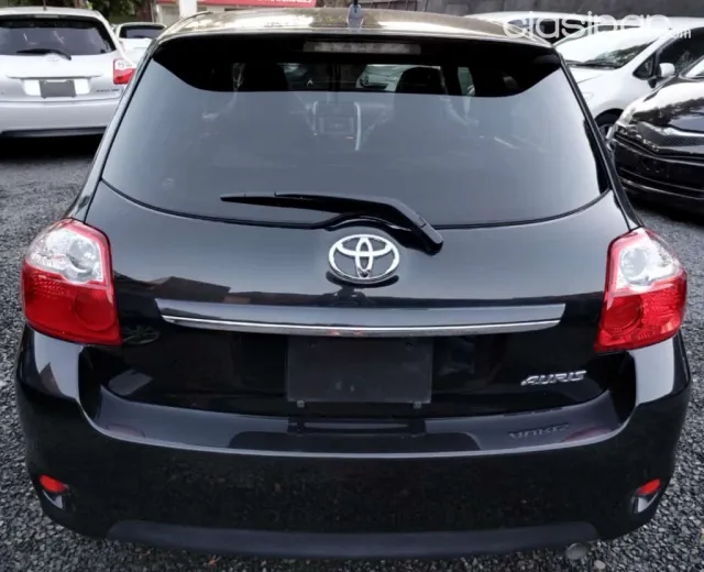 Toyota New Auris 2009 — foto 7