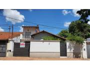 Alquilo casa para vivienda /oficina zona colegio San José