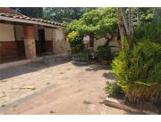 EN VENTA TERRENO con Casa a Refaccionar- Barrio Jara