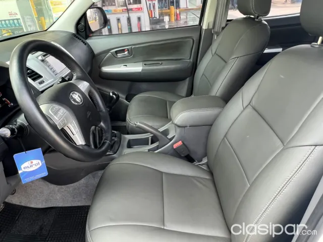 Toyota Hilux 2015 — foto 3