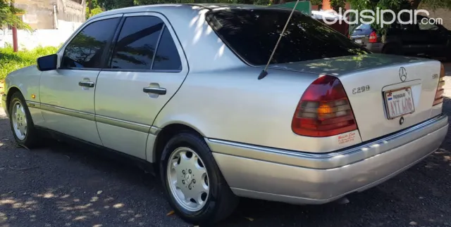 Mercedes-Benz C250 1997 — foto 6