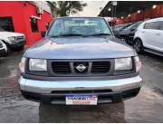 VENDO HERMOSA CAMIONETA NISSAN DATSUN PIKUT AÑO 2000 MOTOR TD 2.7CC DIÉSEL BOMBA SENCILLA