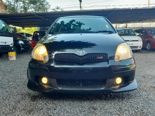 Toyota Vitz 2003 — foto 3