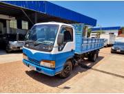 Isuzu ELF 1998 p/ 5.000 kg con carrocería de madera 📍 Recibimos vehículo y financiamos ✅️