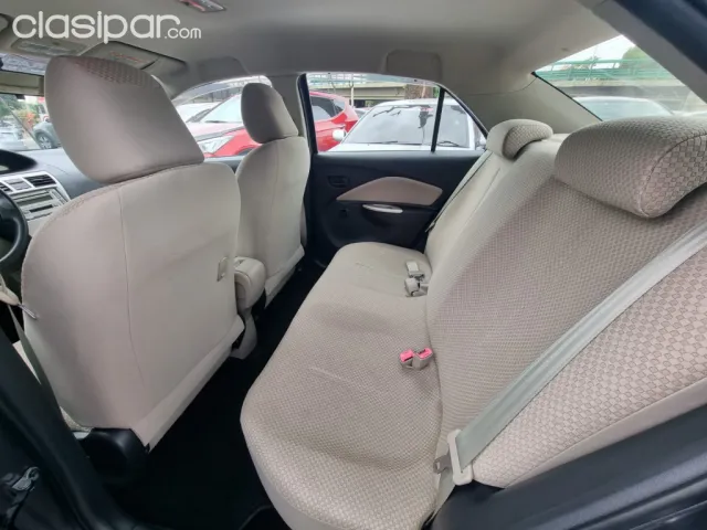 Toyota Belta 2009 — foto 6