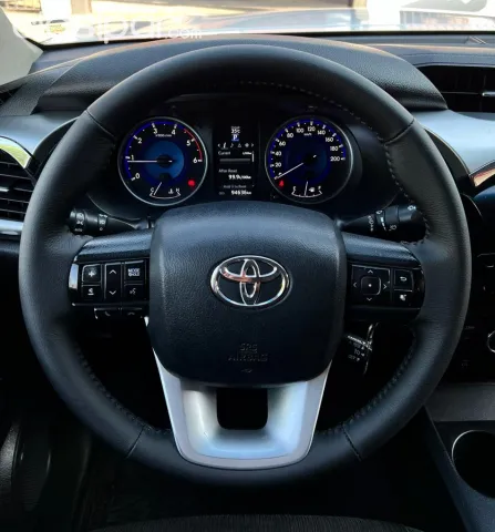 Toyota Hilux 2018 — foto 5