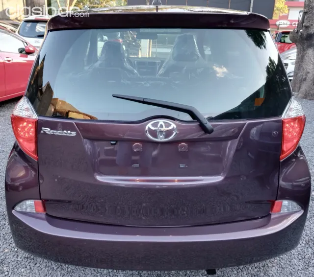 Toyota New Ractis 2012 — foto 4
