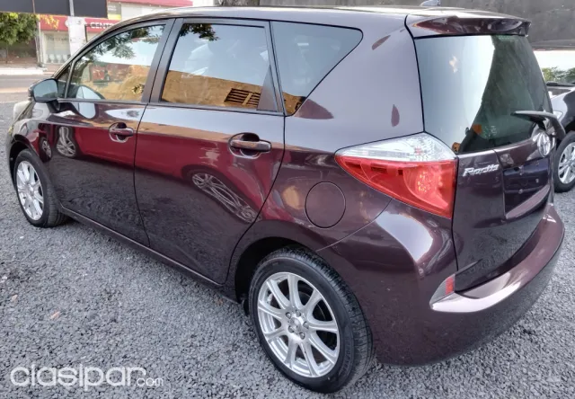 Toyota New Ractis 2012 — foto 6