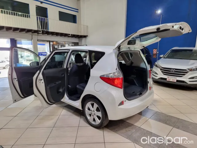 Toyota New Ractis 2010 — foto 4