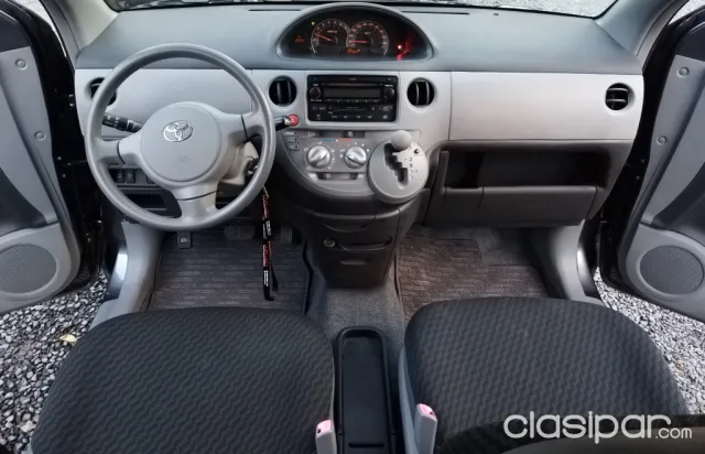 Toyota Sienta 2009 — foto 4
