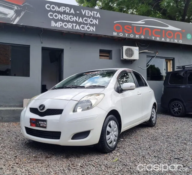 Toyota Vitz 2011 - foto 2