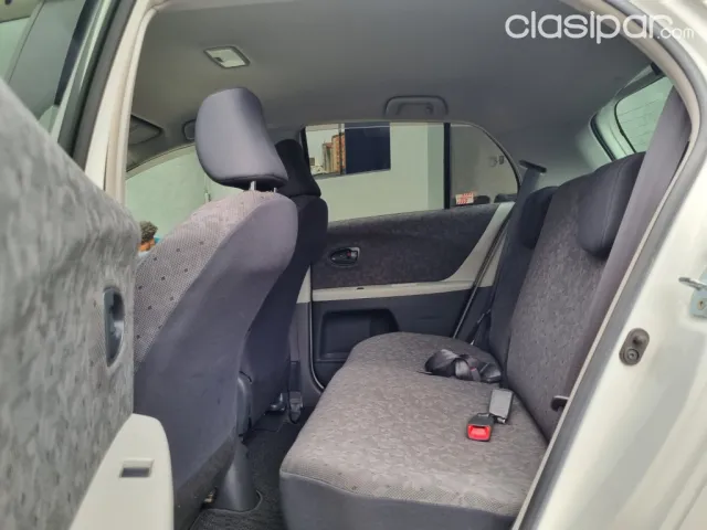 Toyota Vitz 2011 — foto 4