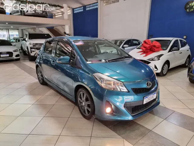 Toyota Vitz 2011 — foto 2